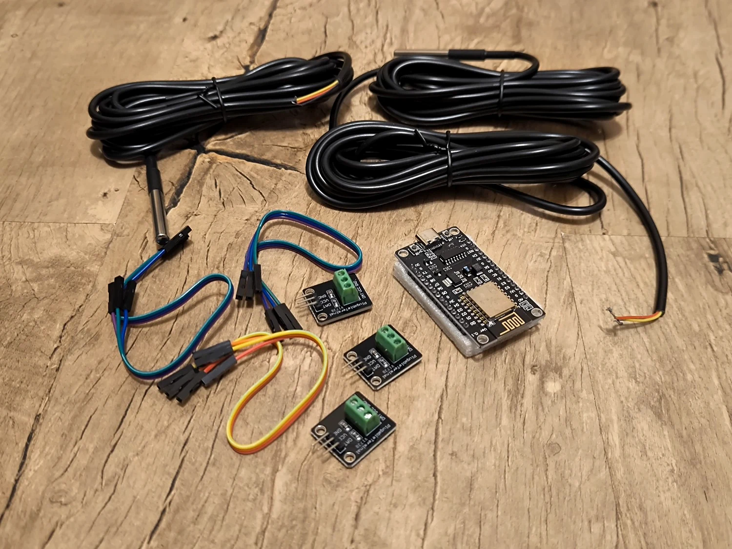 ESP8266, moduły i sondy temperatury DS18B20